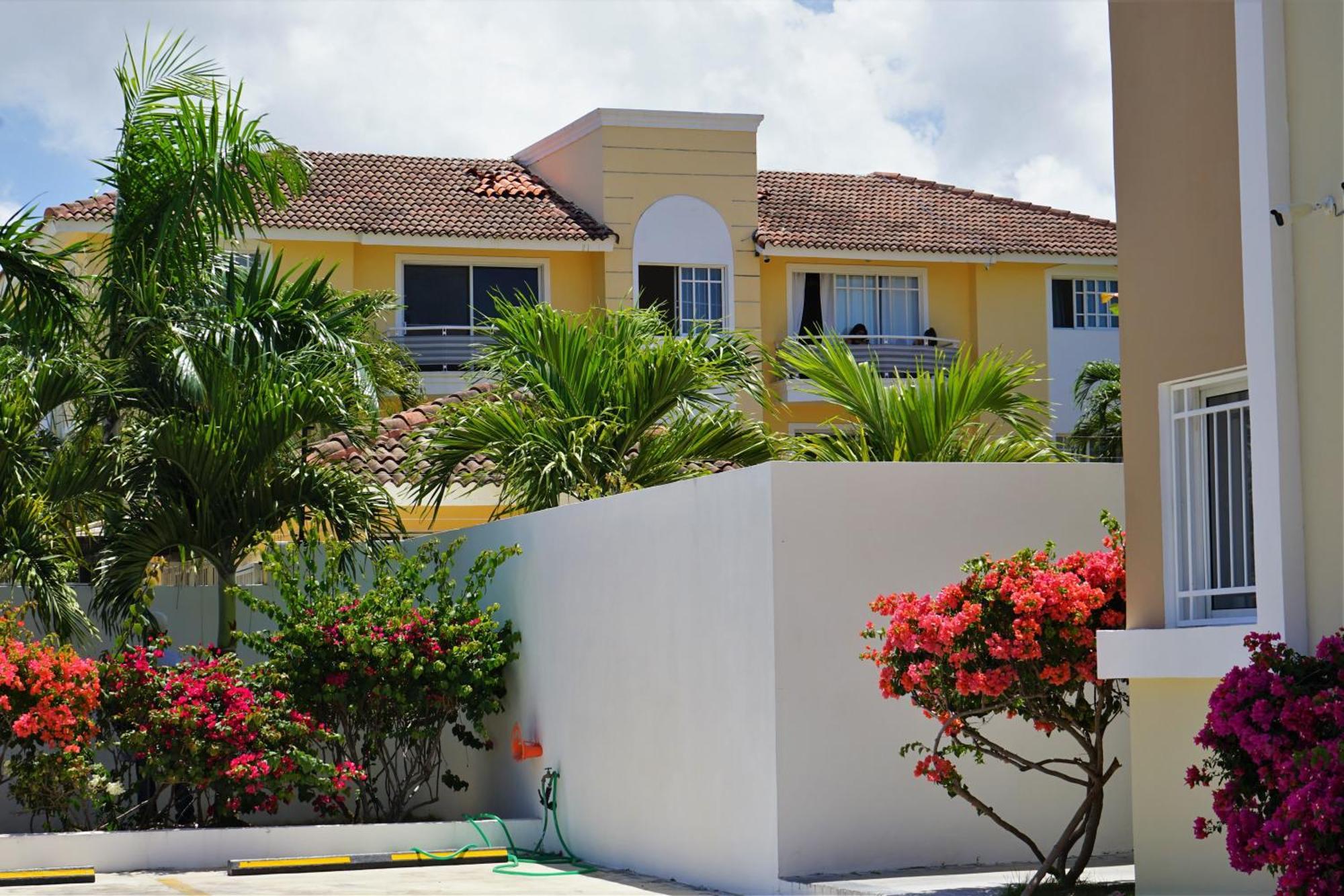 La Yarolina Apartment Punta Cana Bagian luar foto